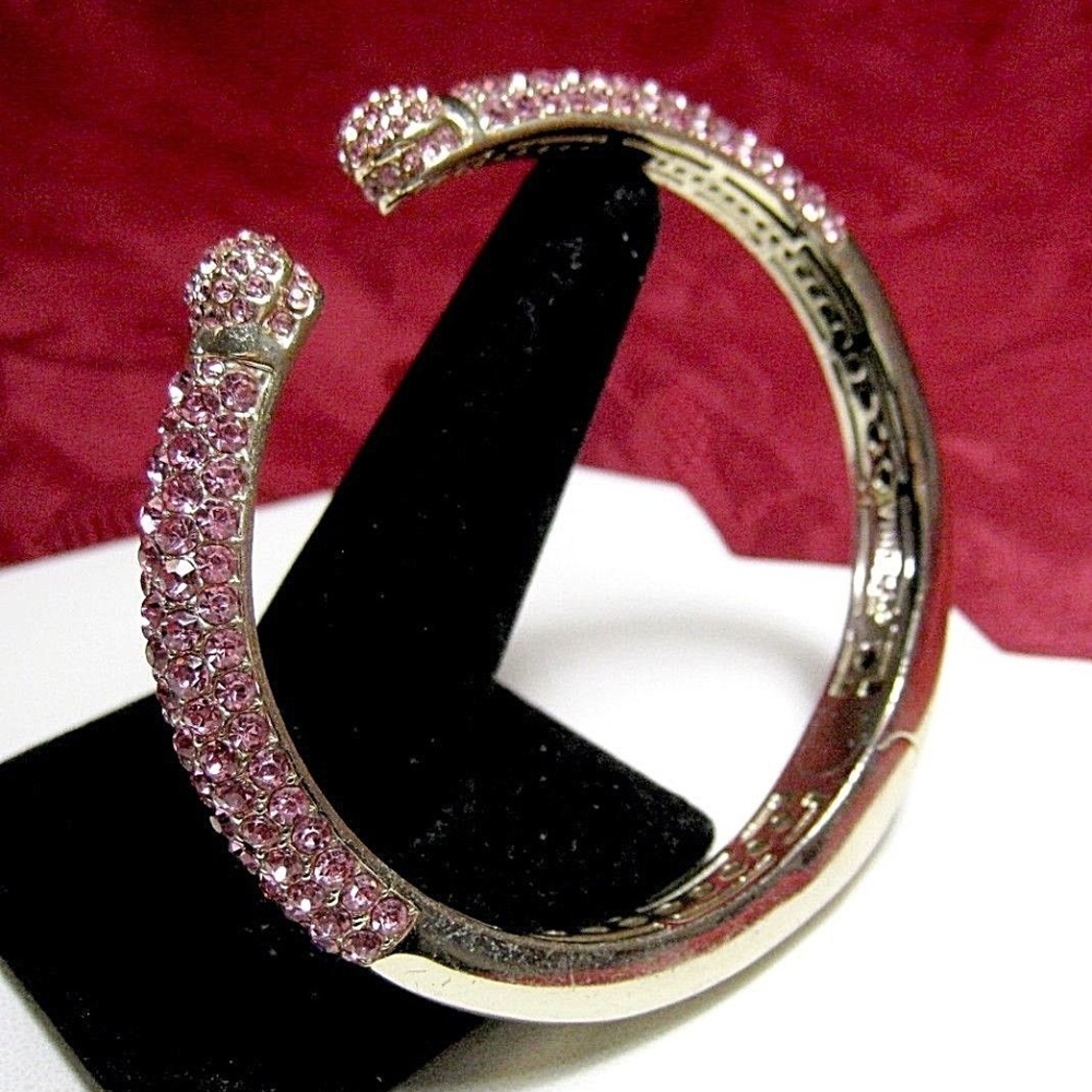 JOAN BOYCE GOLD TONE METAL PINK STONES BRACELET